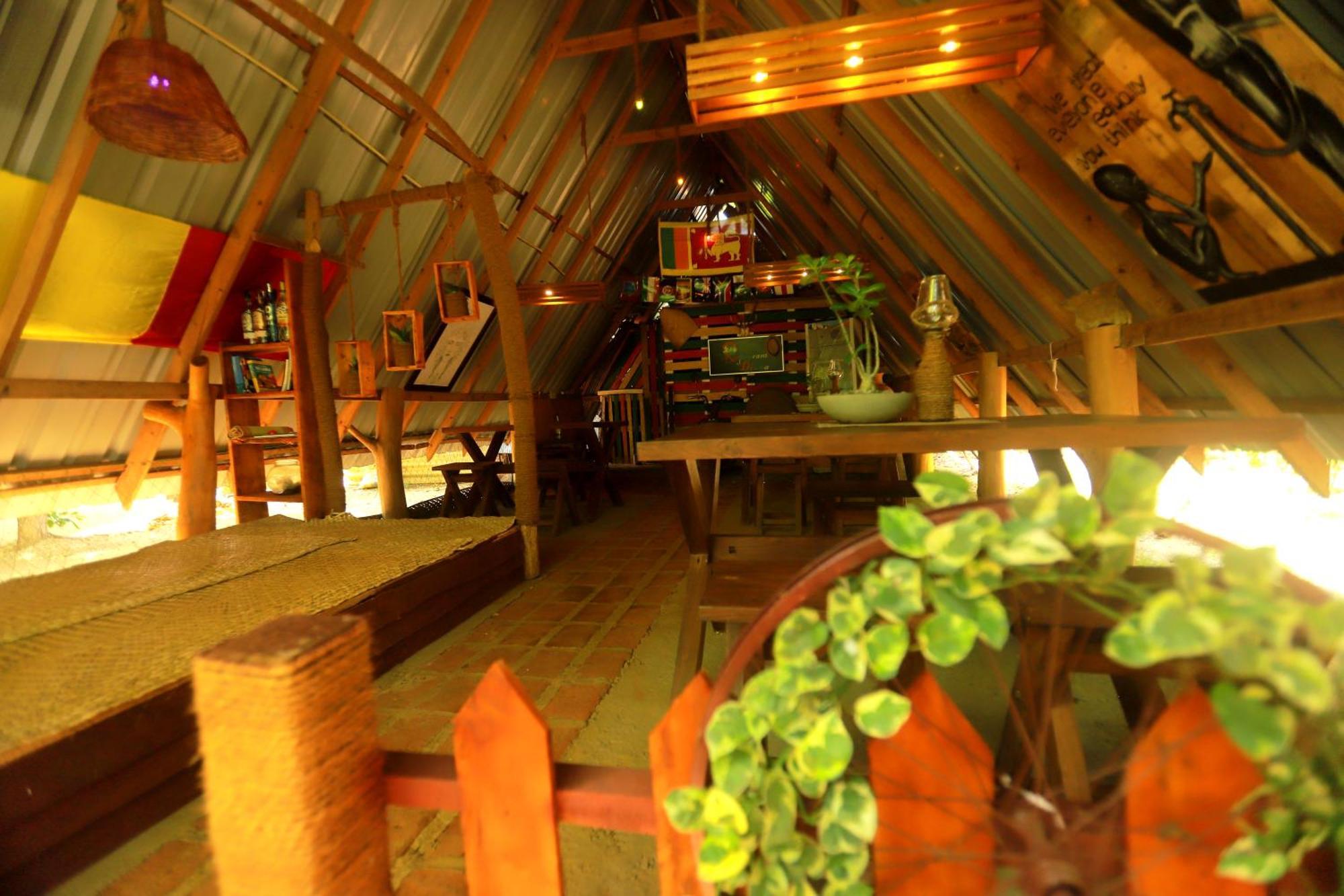 Dinna Nature Hostel Sigiriya Buitenkant foto