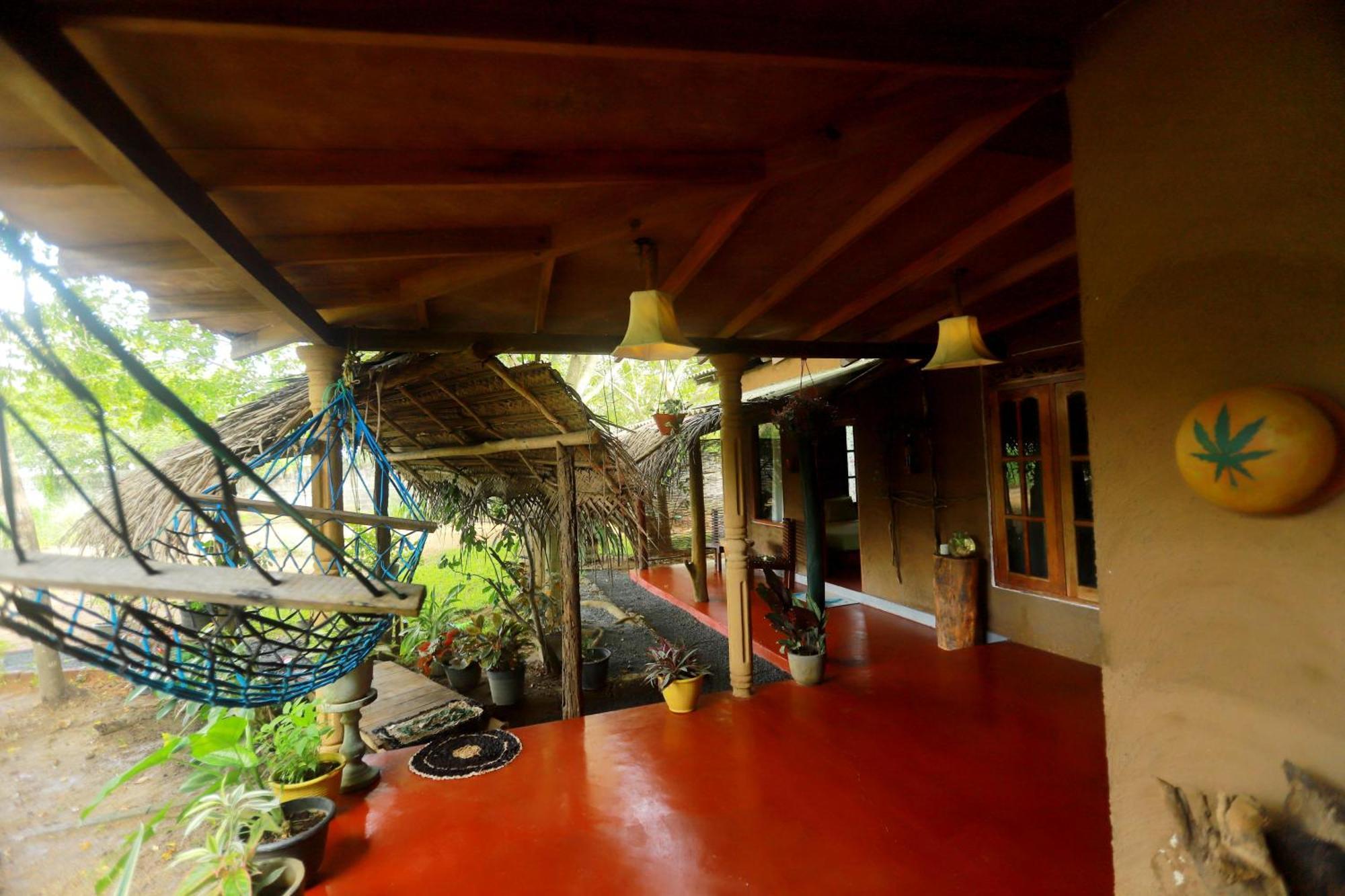 Dinna Nature Hostel Sigiriya Buitenkant foto